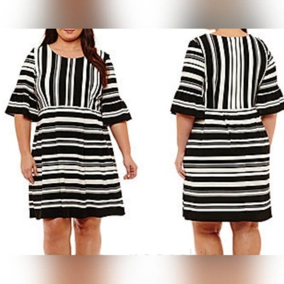 NWOT Studio One Black White Stripe Dress - Picture 1 of 5